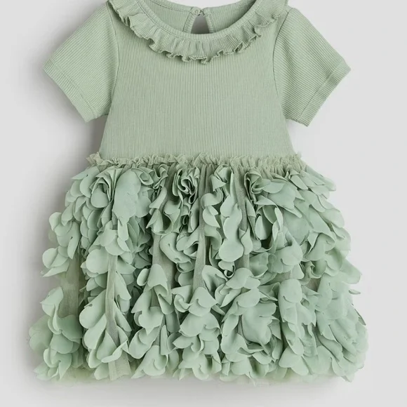 H And M Green Ruffle Dress H M Divided Strawberry Novelty Print Sun Tank  Dress Size Medium